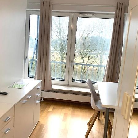 Beautiful Premium Apartment, Near University , Wifi , Free Parking Regensburg Eksteriør billede